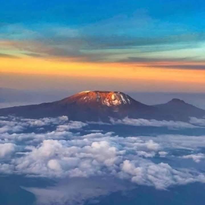 KILIMANJARO TREKKING - UMBWE ROUTE